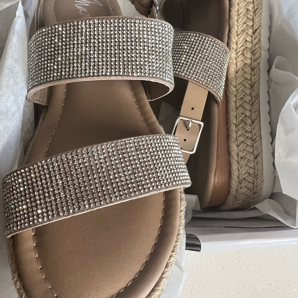 NIB Mari A. Tamara Nude Sandals Size 8.5 Espadrille - Picture 9 of 9